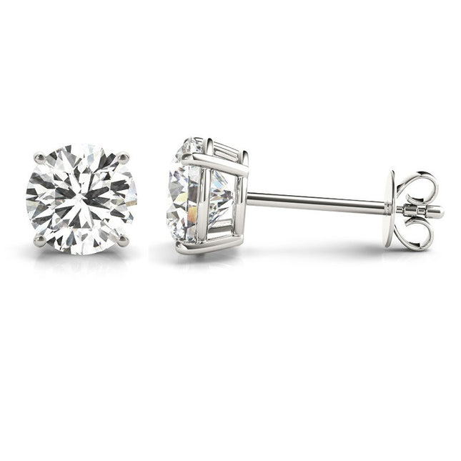 A 2.5 carats total weight lab-grown diamond stud earrings set in 14kt white gold. 
